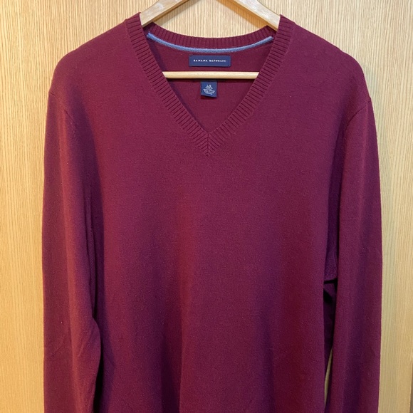 Banana Republic Extra fine Merino Wool (100%) sweater- Men’s size L - Picture 1 of 4